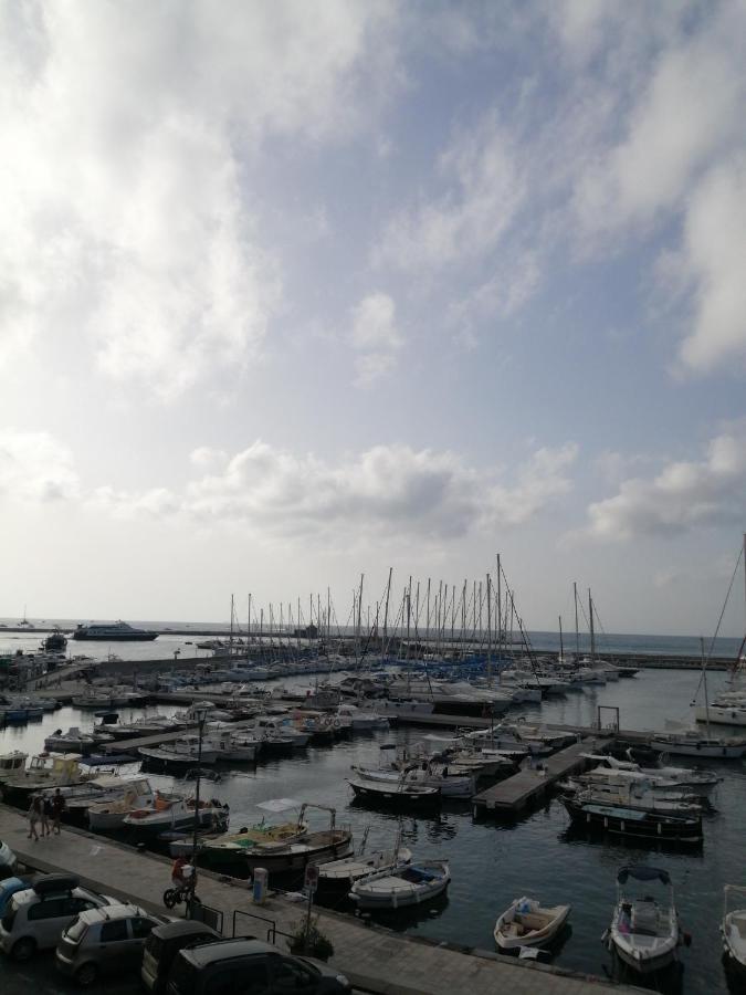 Appartamento Stella Marina Procida Esterno foto